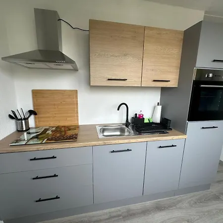 Gemuetliche 1-zimmer-wohnung Im Zentrum Mit Stellplatz *